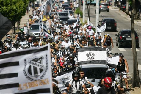 Torcida Do Cear Participa Da Carreata Do Bicampeonato Estadual