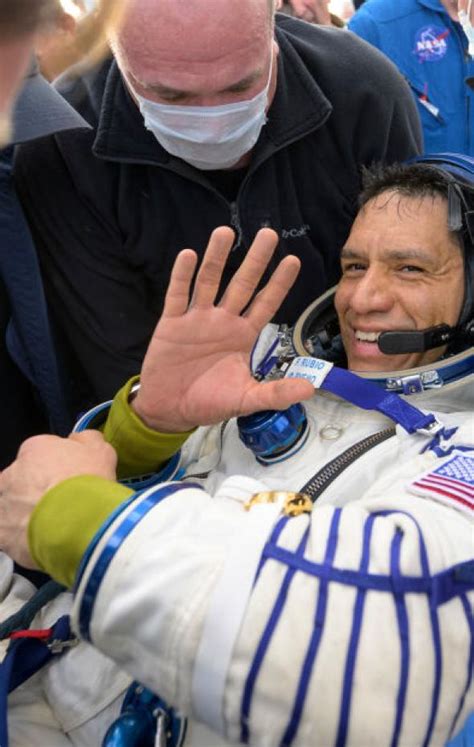 El astronauta Frank Rubio vuelve a la Tierra con un récord para la NASA