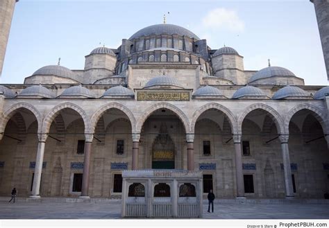 Front View of SÃ¼leymaniye Mosque in Istanbul, Turkey – Islamic ...