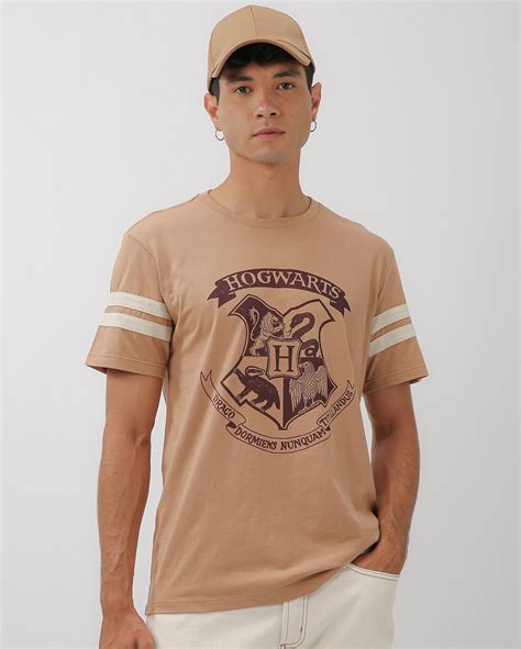 Riachuelo Camiseta Masculina Hogwarts Harry Potter Marrom Warner Bros