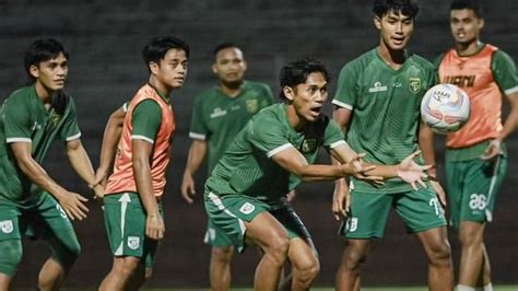 Persebaya Surabaya Akan Jamu Dewa United Ini Dua Prioritas Paul