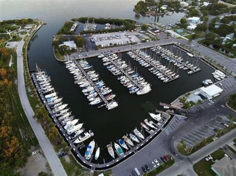 Gulfport Municipal Marina Slip Dock Mooring Reservations Dockwa