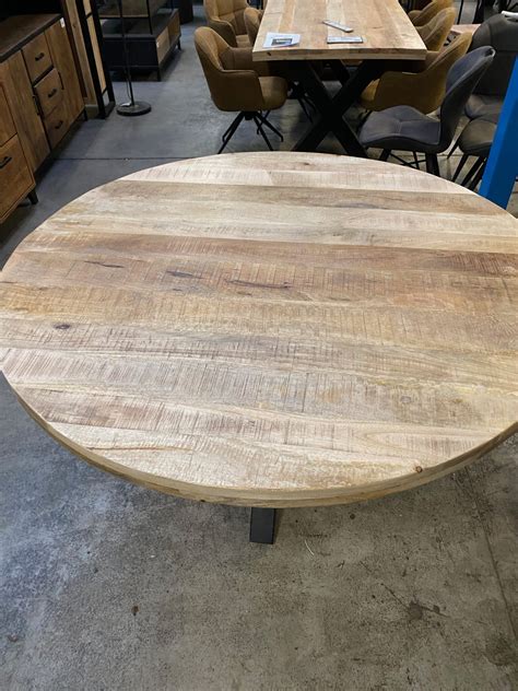 Elin Eettafel Rond Mangohout Meubelen Dino