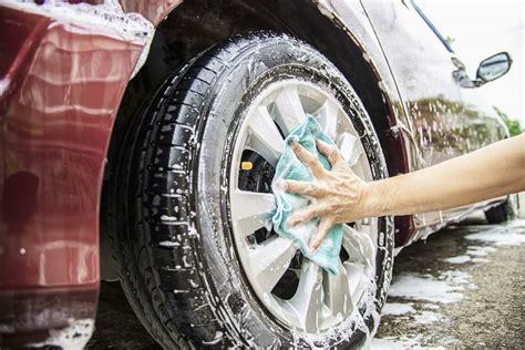 Come Lavare L Auto Consigli Per La Manutenzione