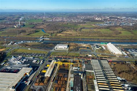 Hamm von oben Gebäudekomplex und Gelände des Logistikzentrums der