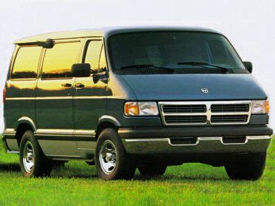 1995 Dodge Ram Van 2500 Specs, Safety Rating & MPG - CarsDirect