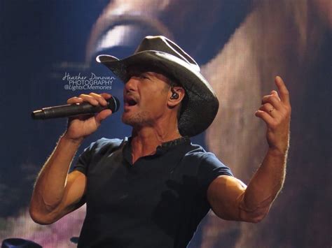 Tim McGraw & Faith Hill Soul 2 Soul Tour - Lights, Camera, Memories