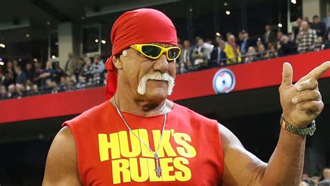 PHOTO: Hulk Hogan Getting Back Into Ring Shape - eWrestlingNews.com