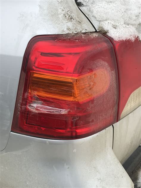 Задняя фара — Toyota Land Cruiser 200, 4,5 л, 2012 года | поломка | DRIVE2