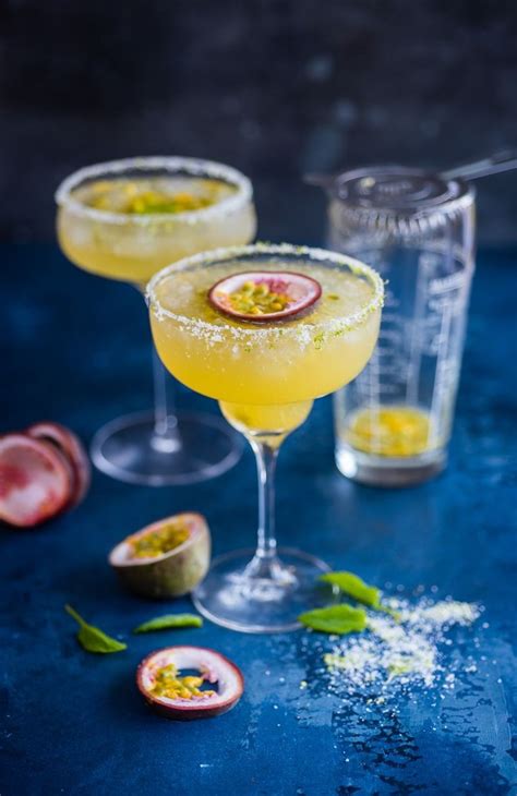 This Sparkling Passion Fruit Margarita Recipe Must Be On Your All Time