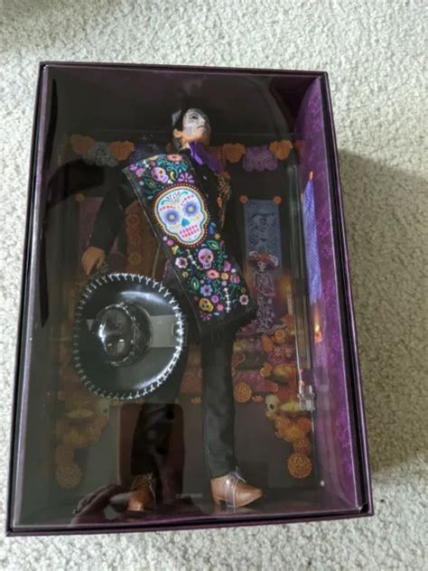 MATTEL BARBIE SIGNATURE Dia De Muertos Ken Doll New 2021 118 94