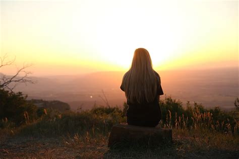 8 Rules To Make Yourself Happy Even When Alone Thrive Global