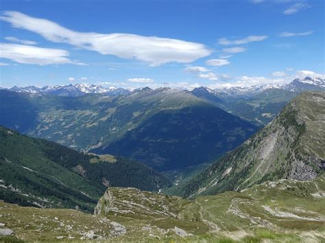 Tiefblick Ins Val Blenio Und Zur Unteren H Tte In Hikr Org