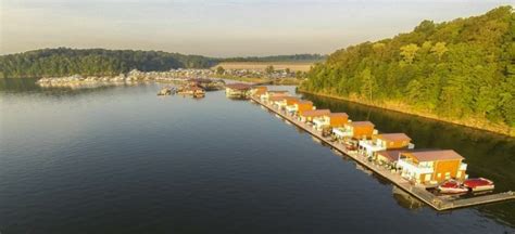 These Floating Cabins Near Louisville Are The Ultimate Place To Stay