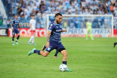 Atlético Tucumán no estuvo fino y cayó ante Huracán en el Monumental