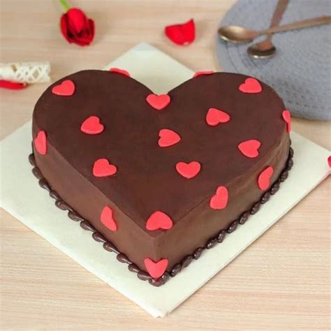 heart shaped chocolate cake yummycake