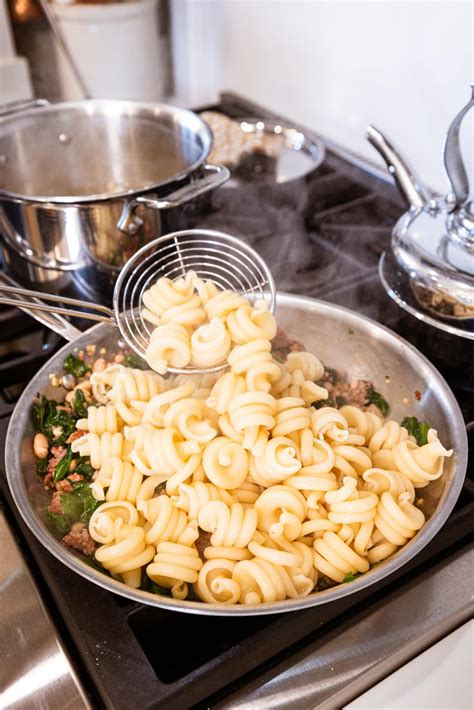 Weeknight Spinach And Sausage Pasta Wyse Guide