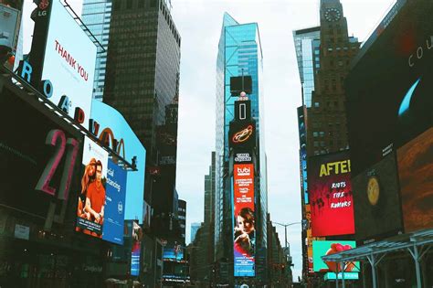 Maximizing Marketing Impact With Cutting Edge Digital Signage The