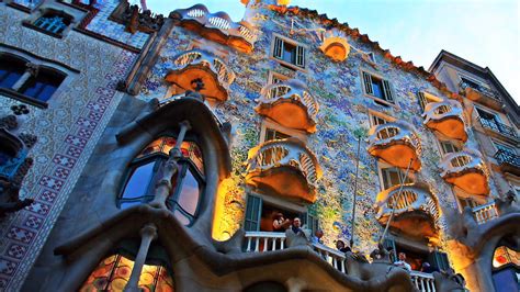 Discover the best of Antoni Gaudi in Barcelona - Headout Blog