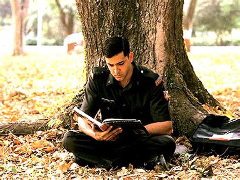 lakshya-movie-still-13 | Lakshya 2004 Movie Stills - Bollywood Hungama