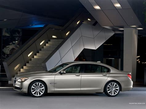 BMW 750 - Prometna Zona