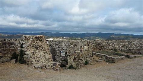 Aljezur Castle | Portugal Visitor - Travel Guide To Portugal