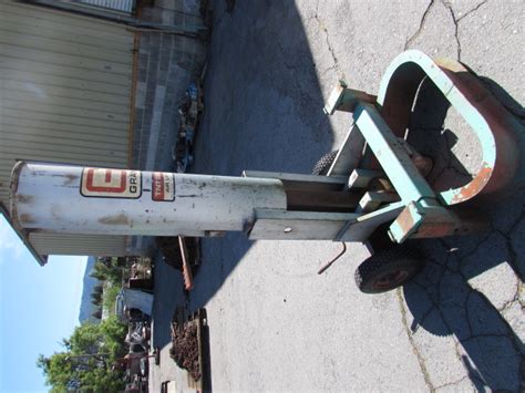 Lot Detail Grey Tnt 550 Air Jack 55 Ton Reserve On This Item