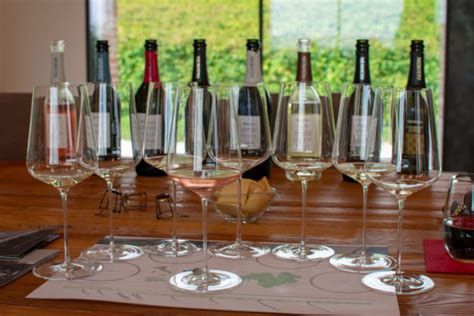 7 Simple Steps To Host A Wine Tasting At Home Visit Prosecco Italy