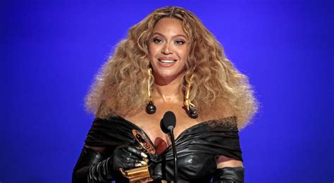 Beyoncé Makes History As She Dominates Billboard Country Chart