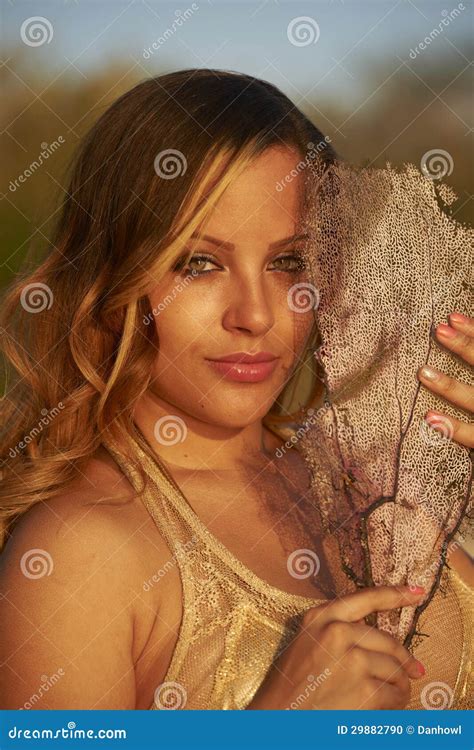 Beauté De Latina Sur La Plage De La Jamaïque Photo stock Image du vacances tropical 29882790