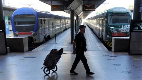 Sciopero Dei Trasporti Venerd Dicembre A Rischio Treni Metro Bus