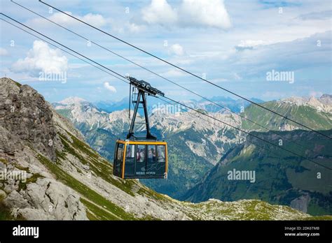 Bergstation Hi Res Stock Photography And Images Alamy