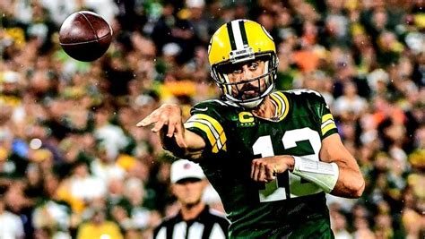 Aaron Rodgers Calls Out Green Bay Packers Fans for ‘Gloating and B ...