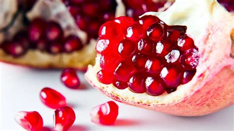 فوائد قشر الرمان، 7 فوائد صحية لعصير الرمان Pomegranate