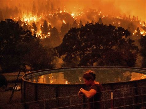 Photos Large Mckinney Fire Near California Oregon Border Explodes To 55000 Acres