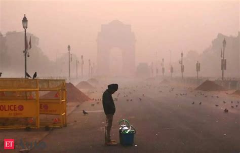 Aqi Delhi Air Quality Slips Back To Very Poor Category Auto News Et Auto