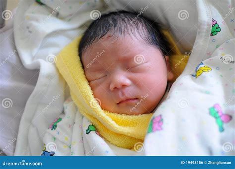 The Newborn Infant Sleeping Stock Photo - Image of beautiful, childhood: 19493156