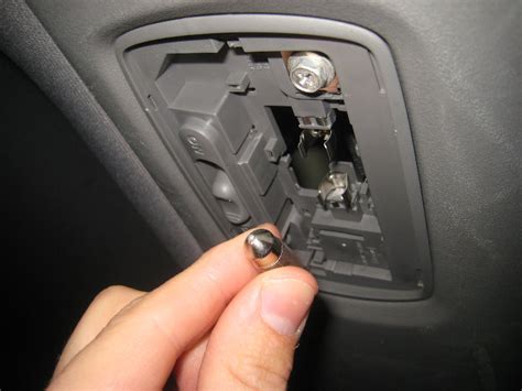 Honda Pilot Cargo Area Light Bulb Replacement Guide