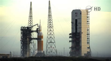 Weather stalls NASA Orion launch - SlashGear