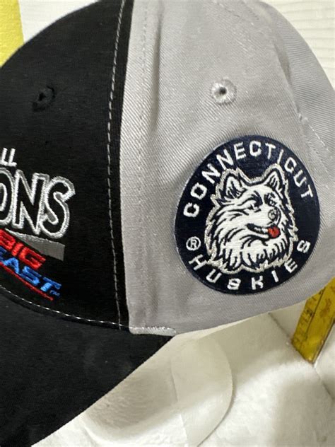 Uconn Connecticut Huskies 2011 Mens Basketball Big East Champions Hat Cap College Ncaa