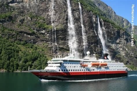 Hurtigruten Postschiffreisen Norwegens Fjorde Nordkap