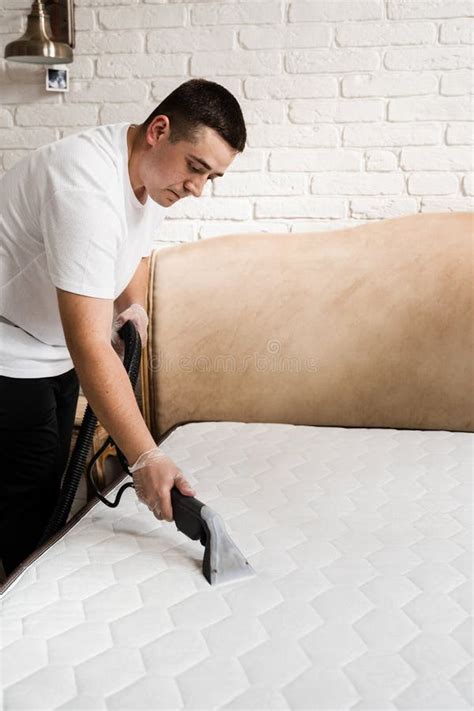 Process Of Extraction Dirt From Mattress Using Extractor Cleaning