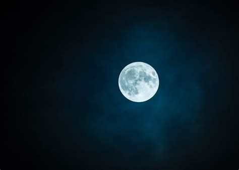 Can A Full Moon Affect Your Mood Full Moon Full Moon Effects Moon Projects