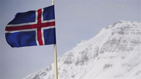 Strong earthquakes at one of Iceland's largest volcanoes