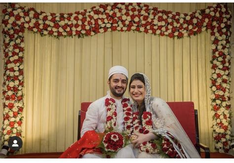 Parsi Wedding Rituals In One Of The Rituals The Bride And The Groom