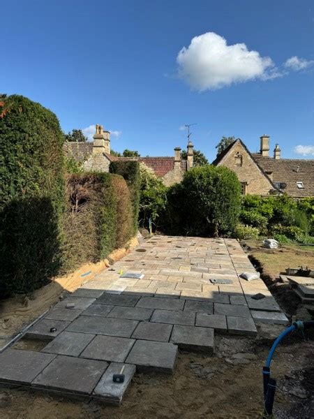 Reclaimed Stone Landscaping Materials Yorkstone Paving