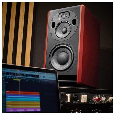 Focal Trio6 ST6 Studio Monitor At Gear4music