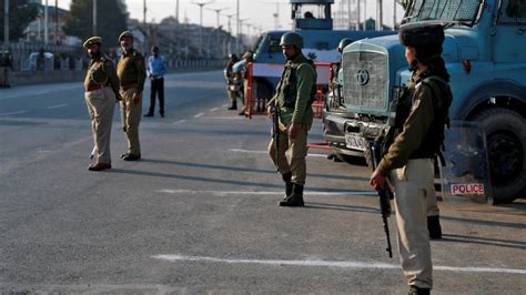 Ied Found On Jammu Srinagar Highway Bomb Squad At Site India Today