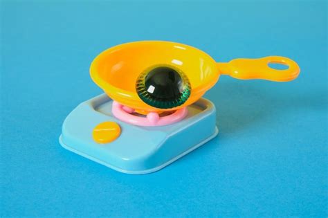 Premium Photo Friendly Funny Face Concept Toy Eyes In A Plastic