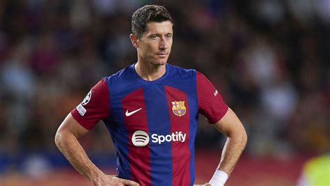 Robert Lewandowski Zagra W Meczu Barcelony Z Realem Madryt Jasna